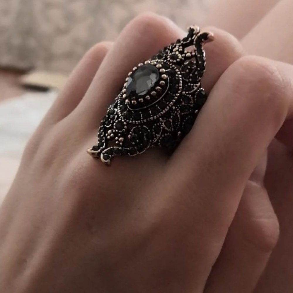 New! Unique gray crystal antique gold color ring
